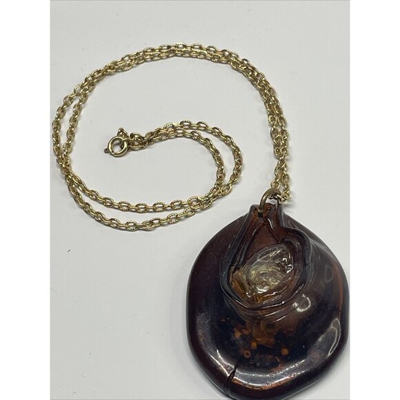 Unbranded Jewelry - Unique Faux Amber Plastic Pendant Necklace w/ beads embedded 24” Gold Tone Chain